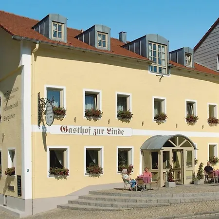 Hotel-gasthof Zur Linde Neukirchen beim Heiligen Blut