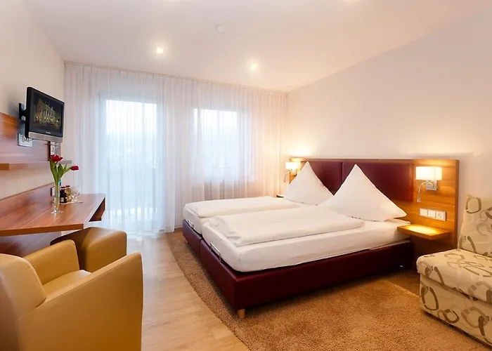Hotel-gasthof Zur Linde 호텔 노이키르헨바임하일링겐블룻
